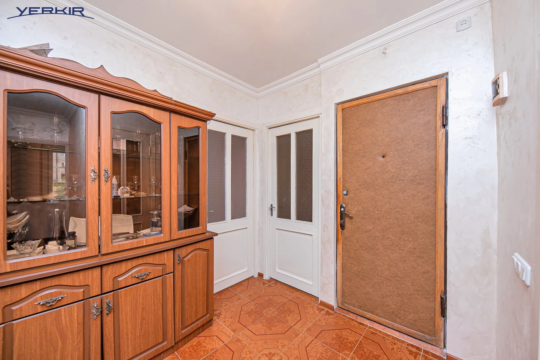 Apartments Code: 9+3737273