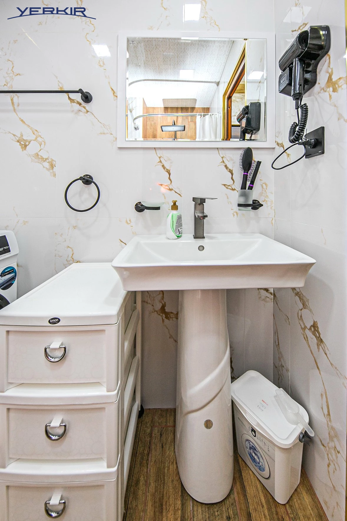 Բնակարաններ Կոդ` 9+118944