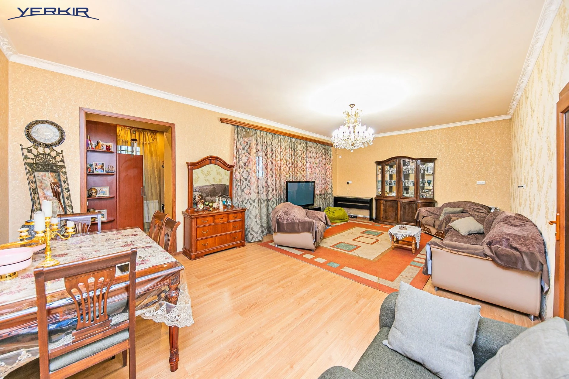 Առանձնատներ Կոդ` 8+517854