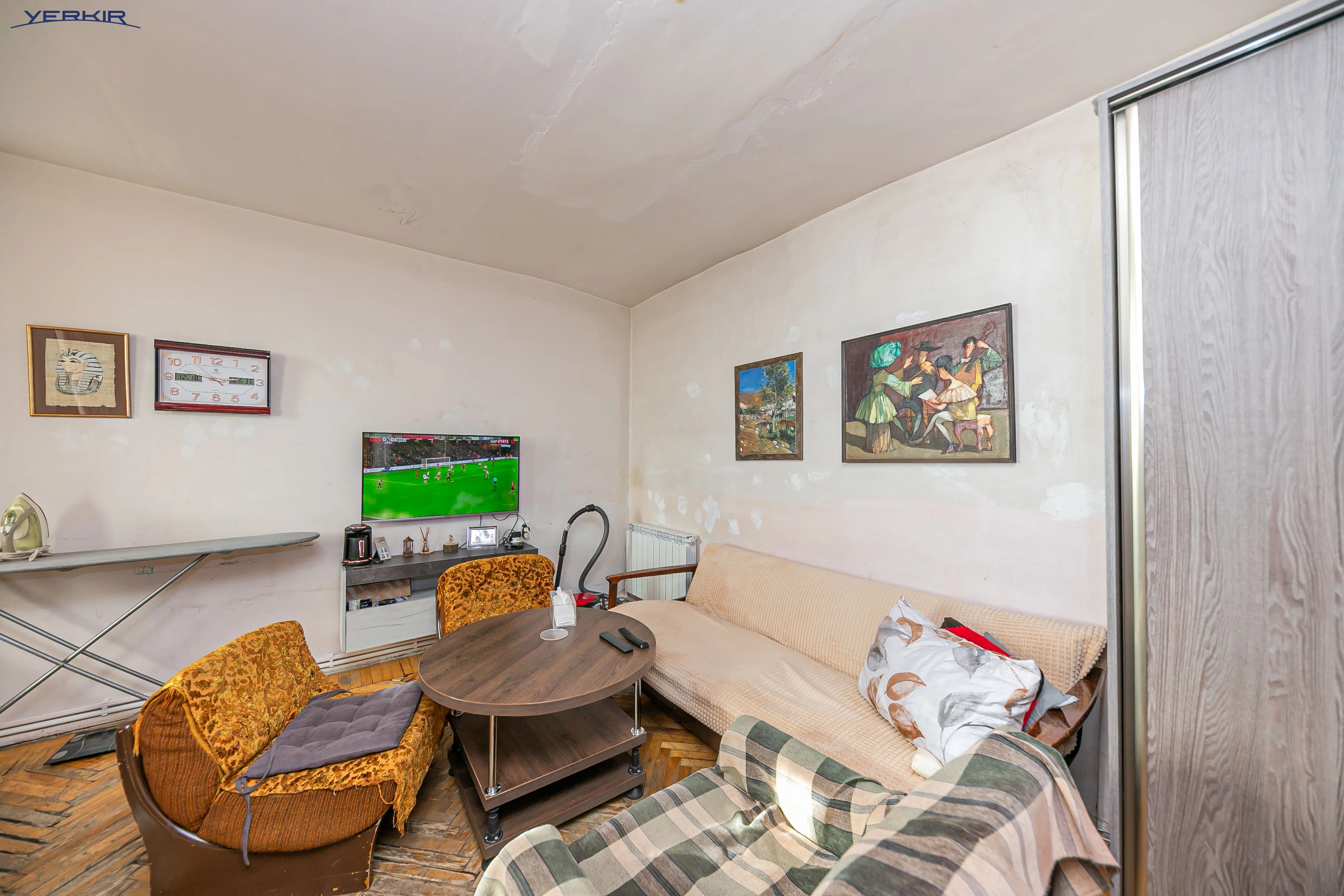 Բնակարաններ Կոդ` 5+121640