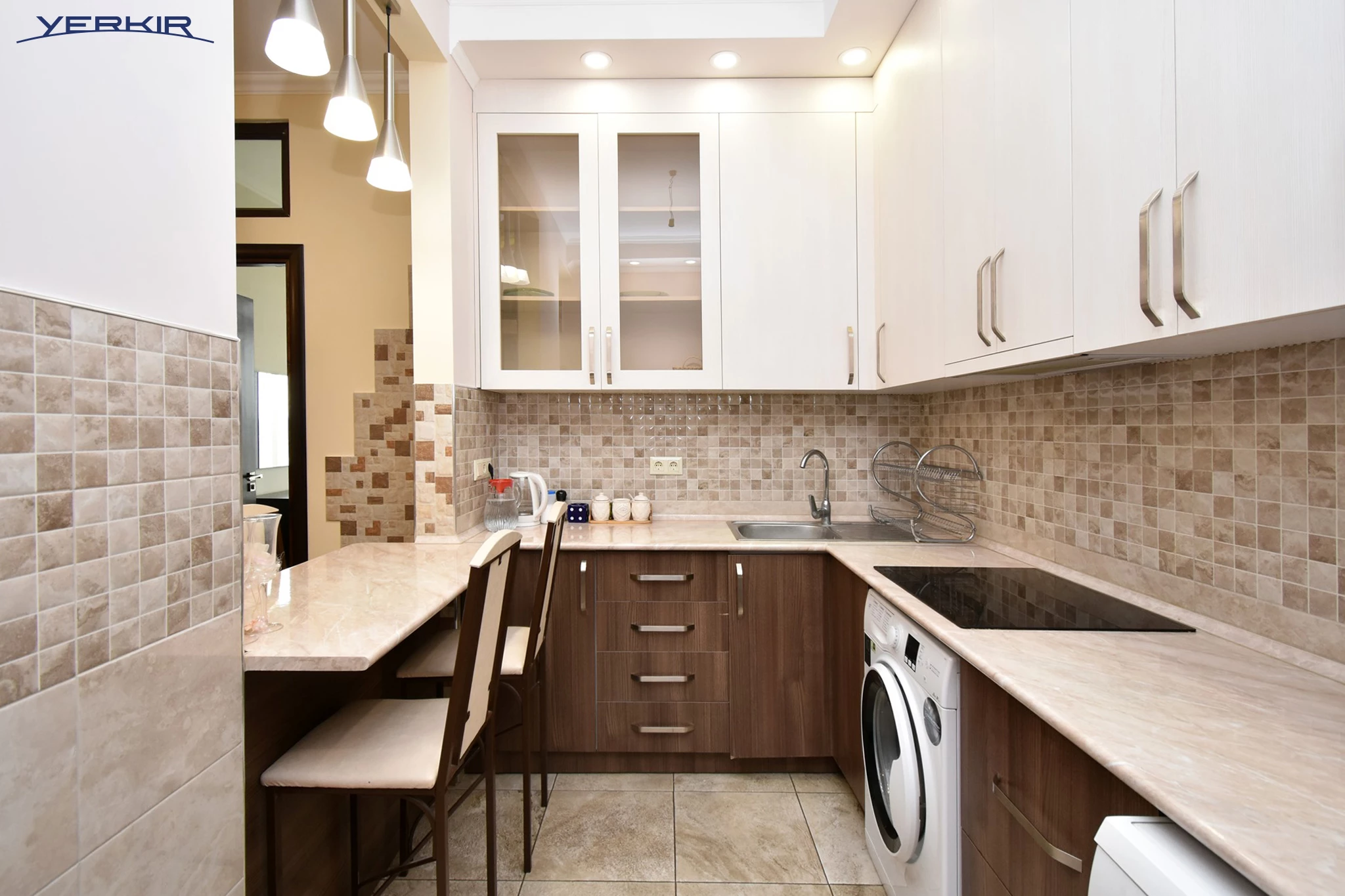 Apartments Code: 10+317820