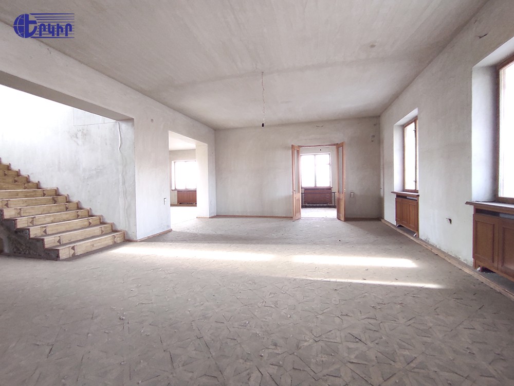 Առանձնատներ Կոդ` 4+500429