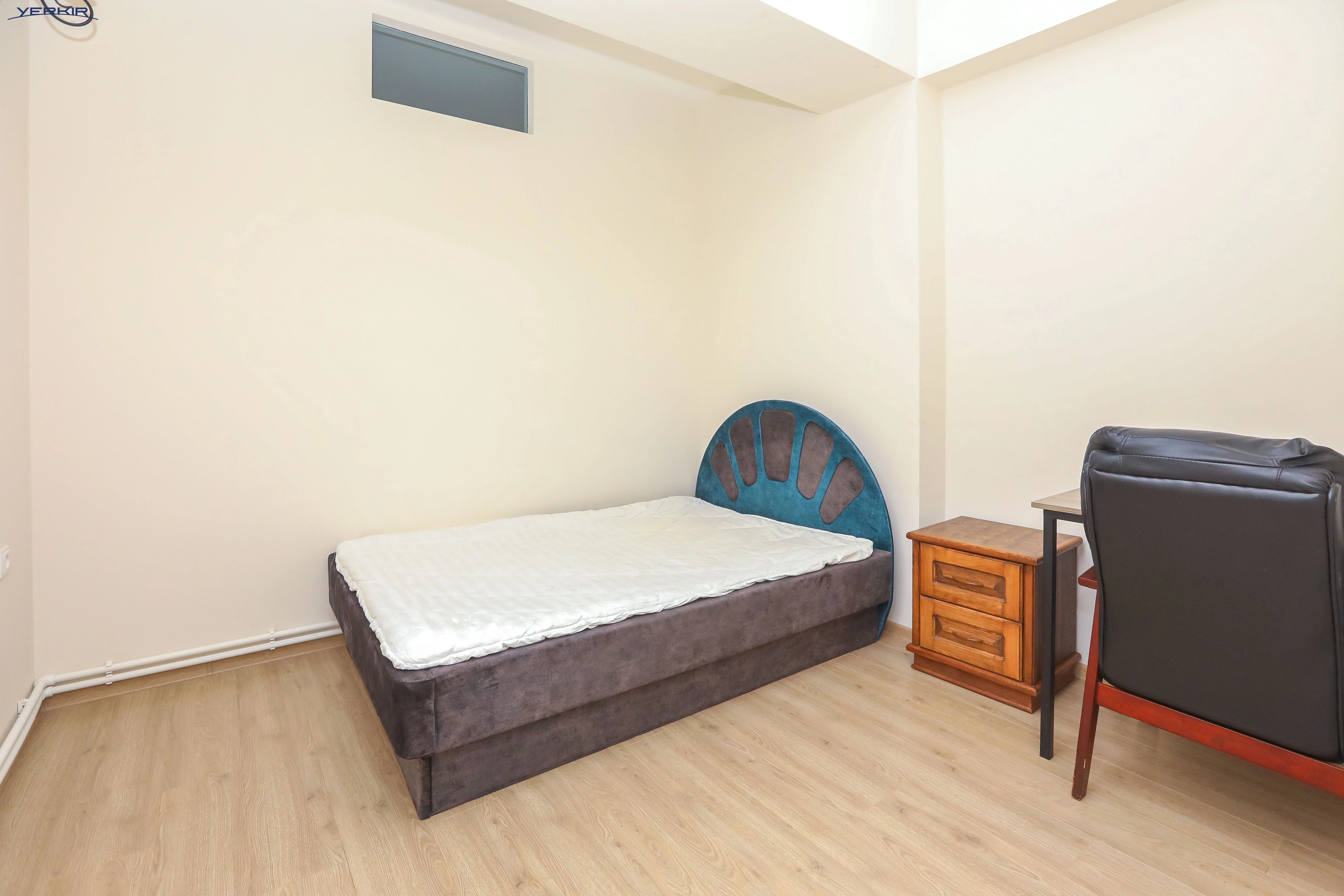 Apartments Code: 10+320598