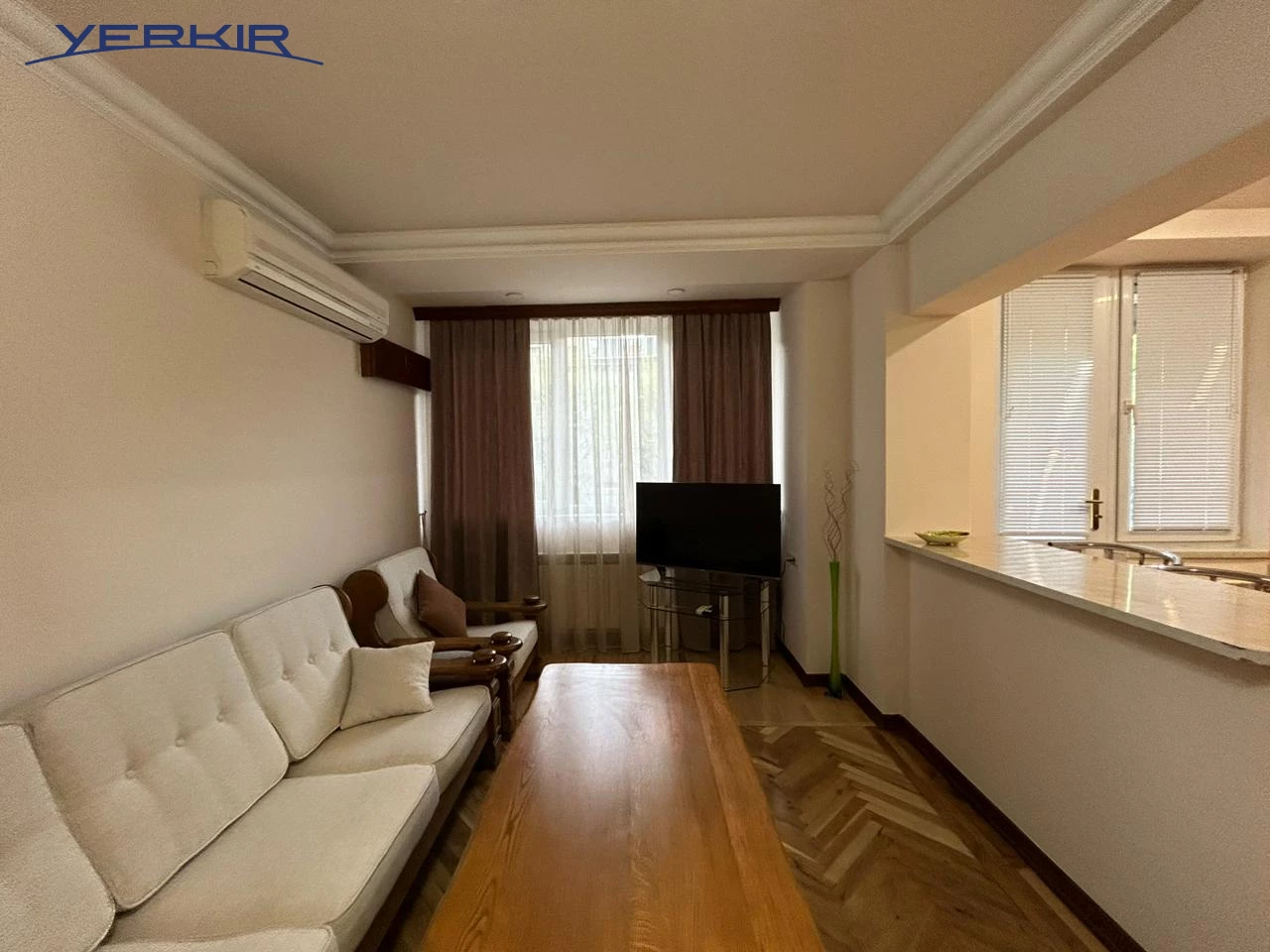 Բնակարաններ Կոդ` 5+10061