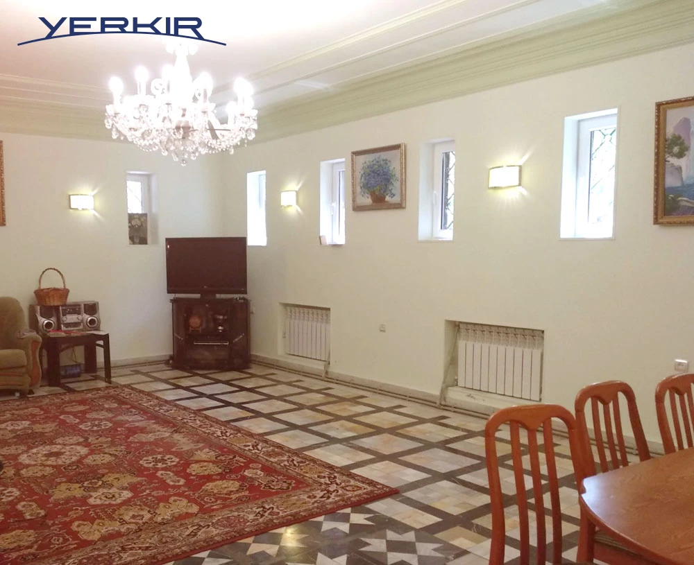 Առանձնատներ Կոդ` 6+50936