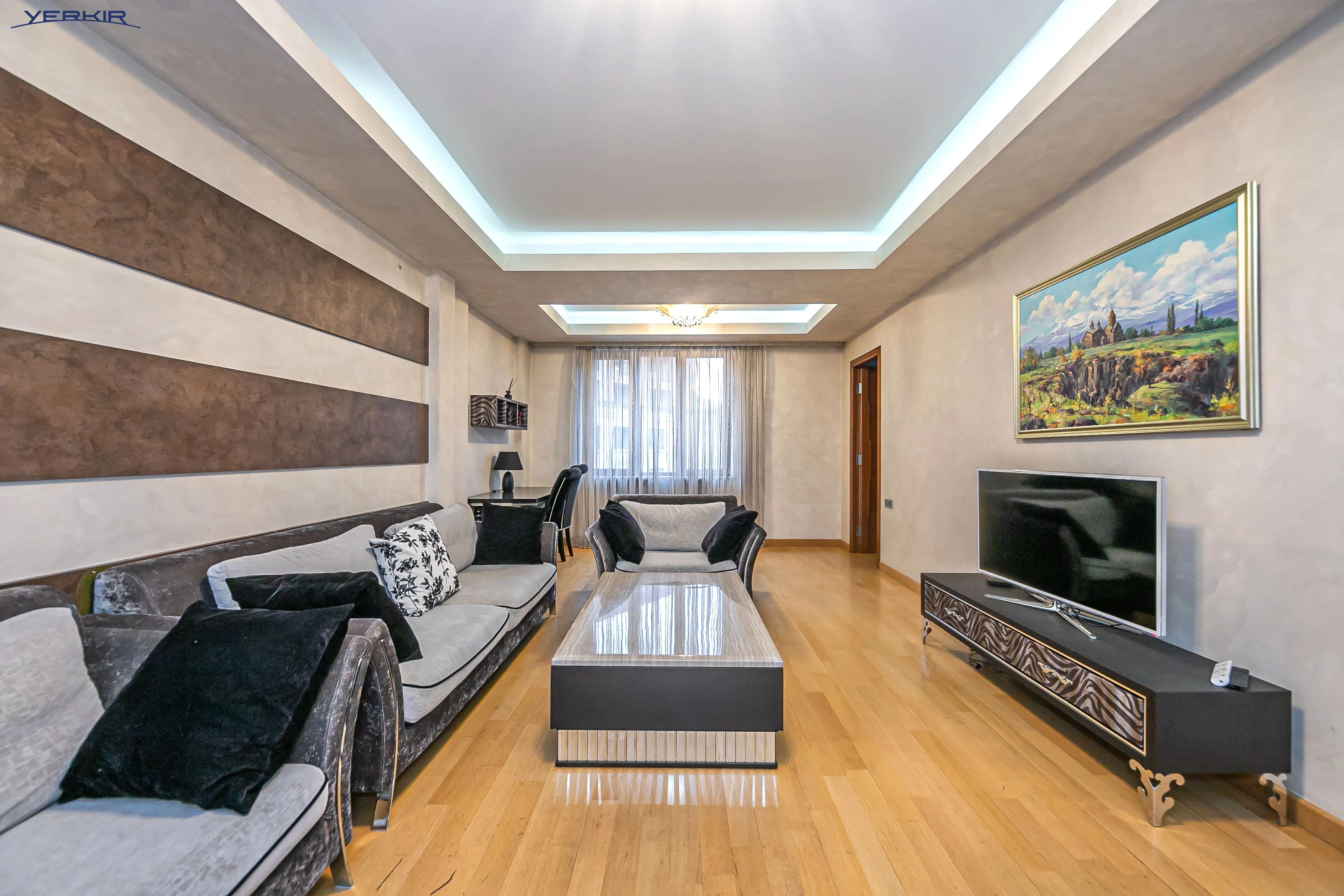 Apartments Code: 9+219804