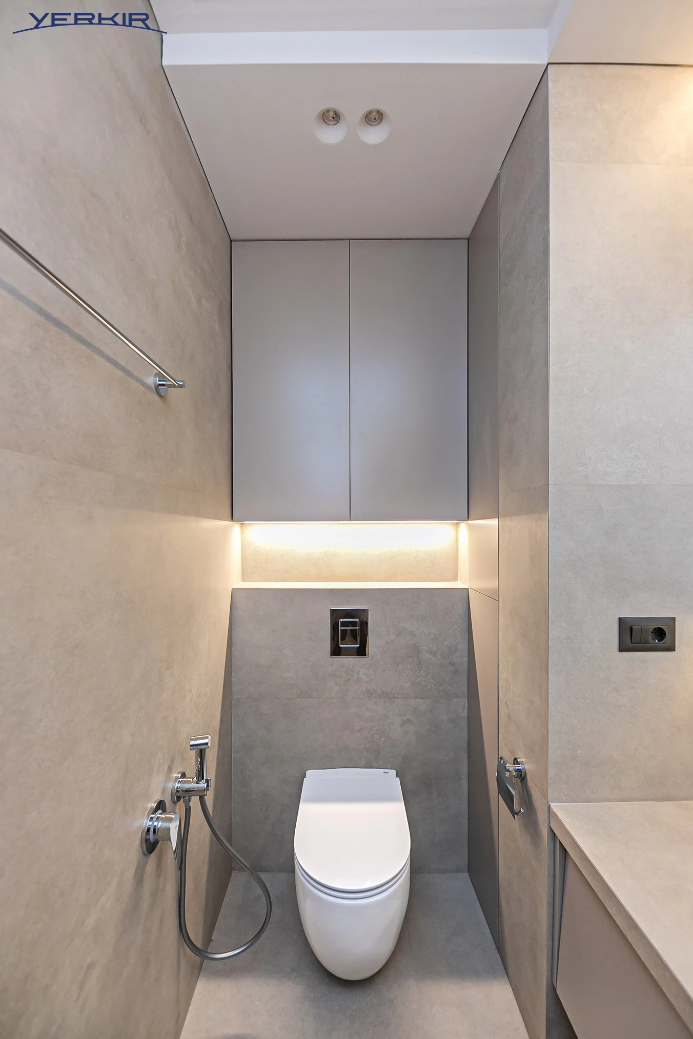 Apartments Code: 9+319324