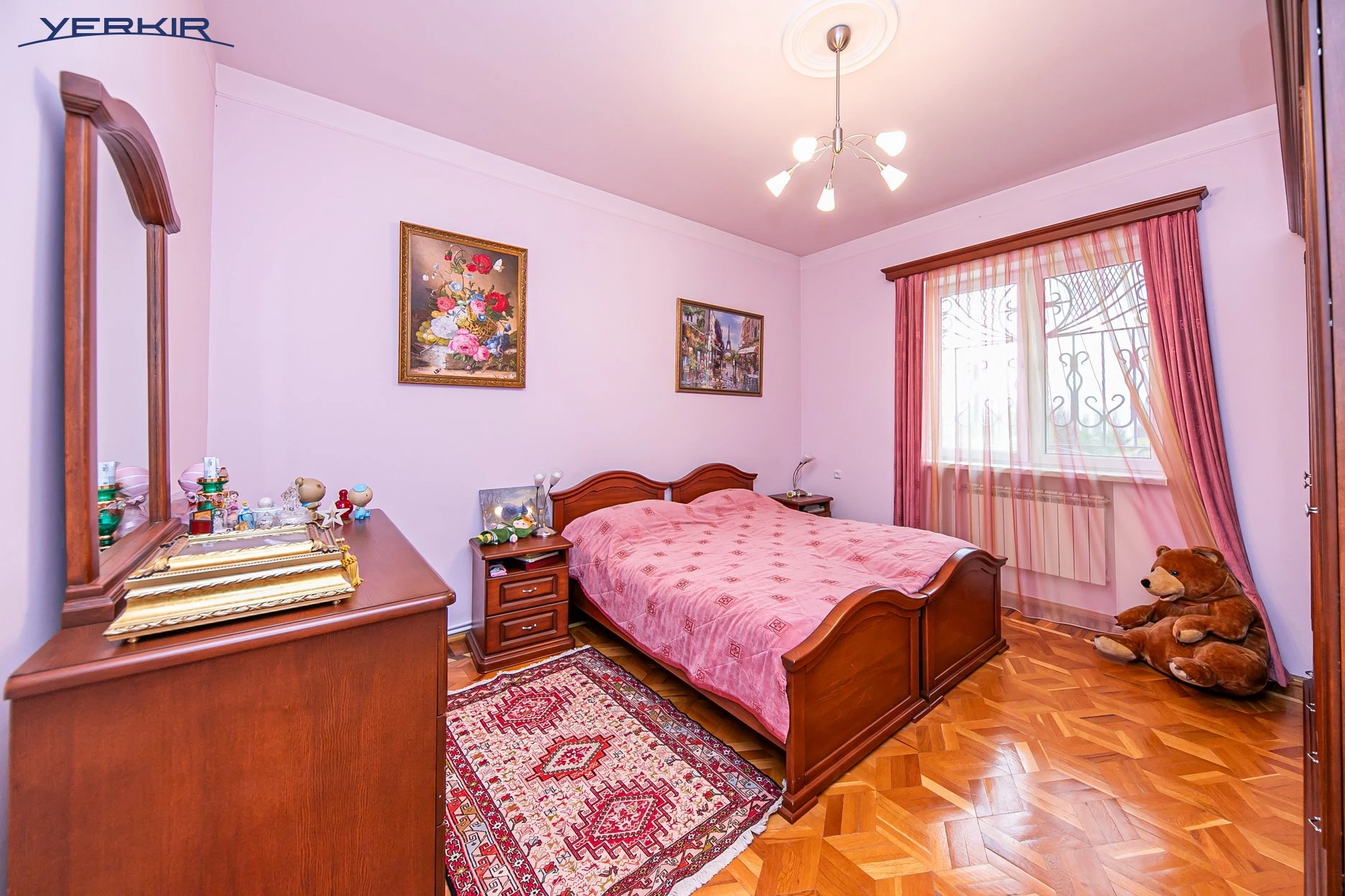 Առանձնատներ Կոդ` 8+517880