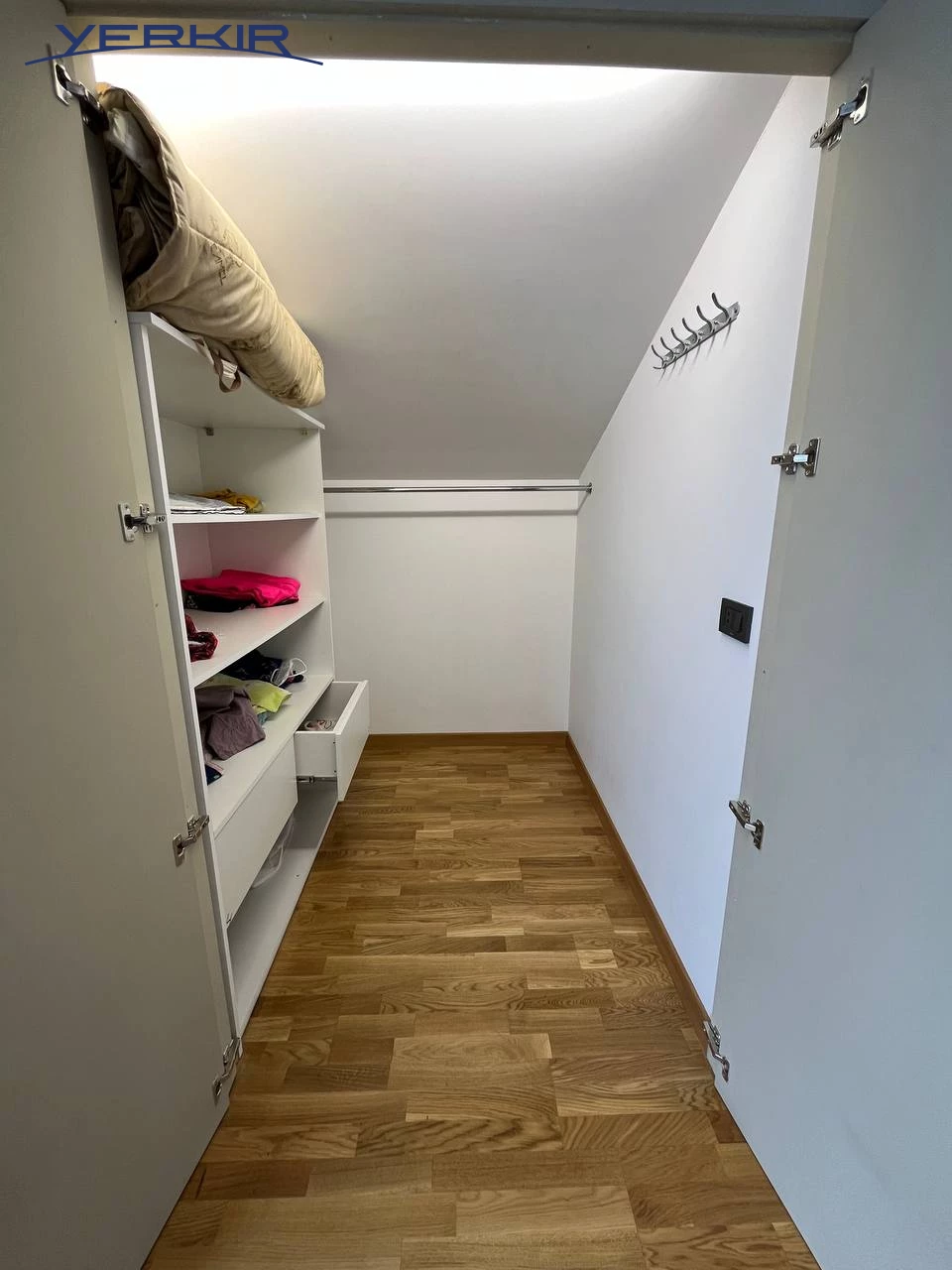 Houses Code: 1+515825