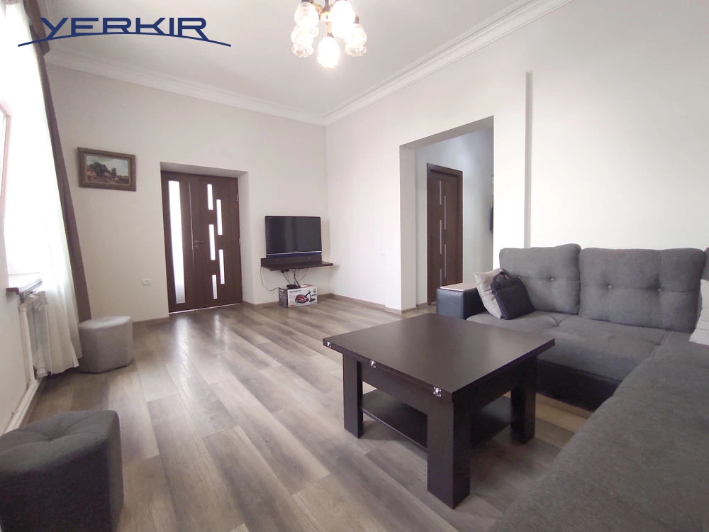 Apartments Code: 10+210371