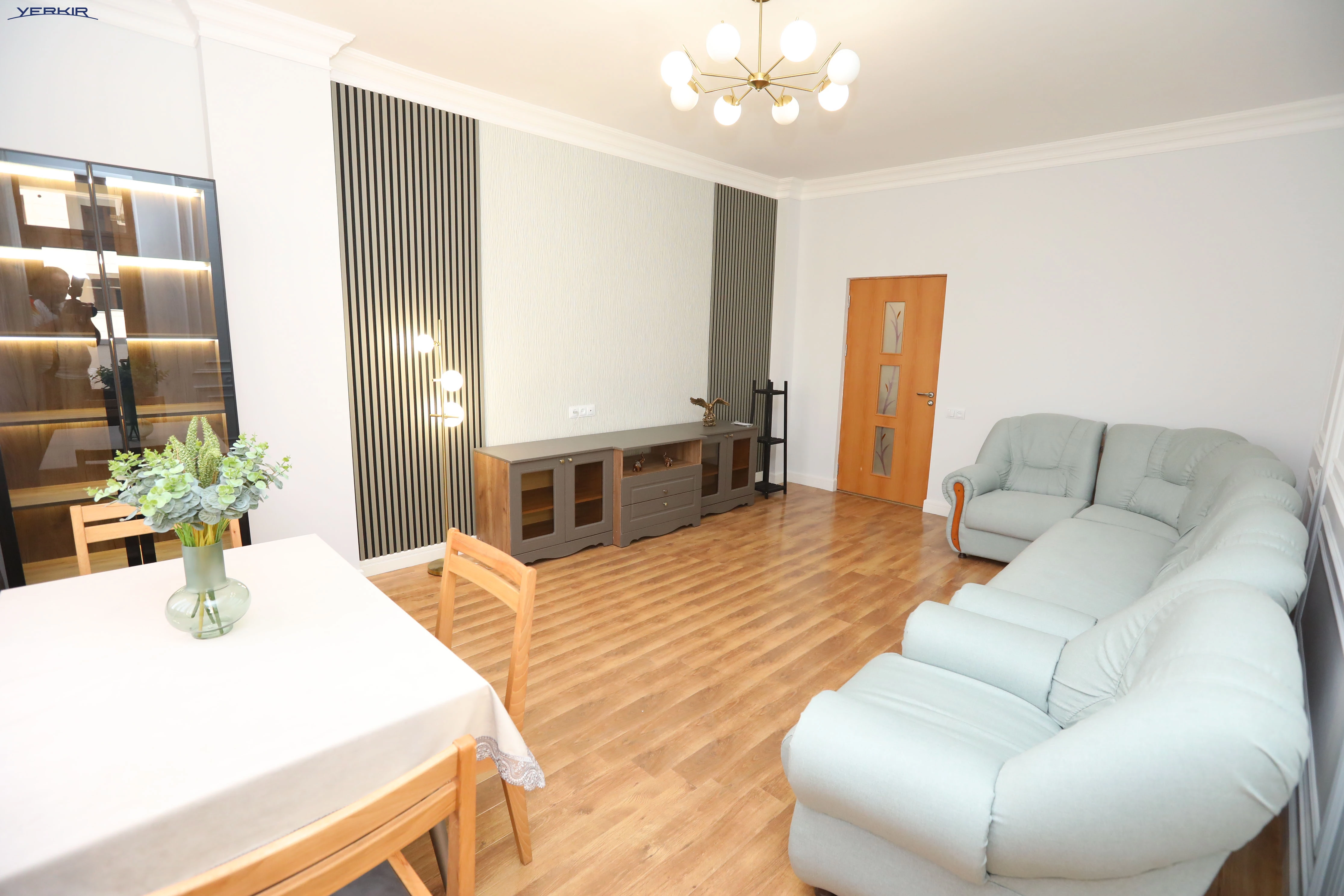 Apartments Code: 9+419769