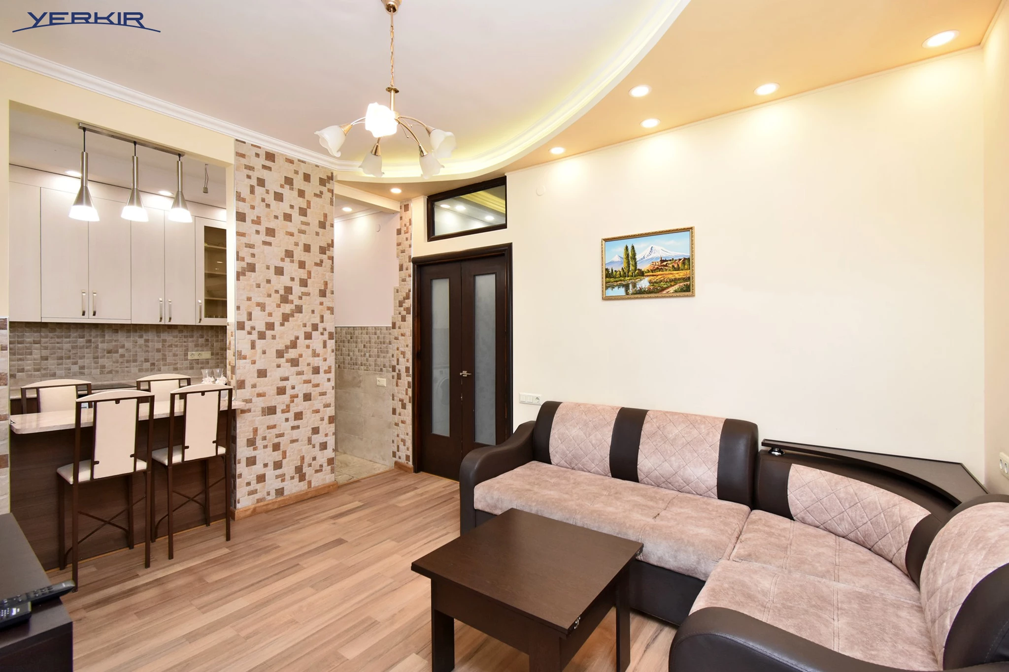 Apartments Code: 10+317820