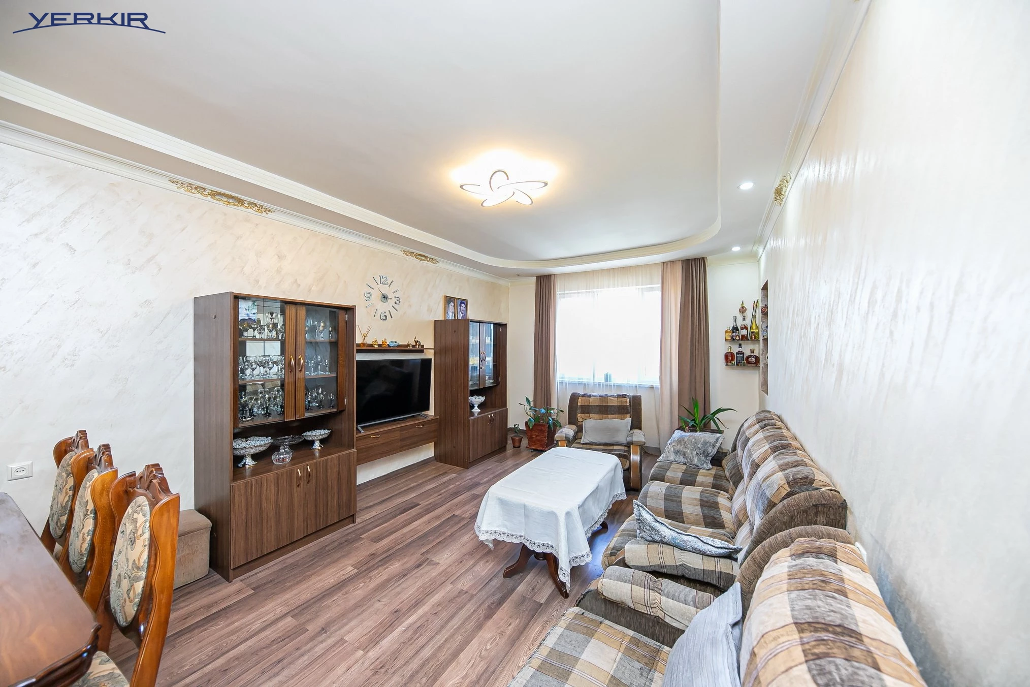 Apartments Code: 2+3767493