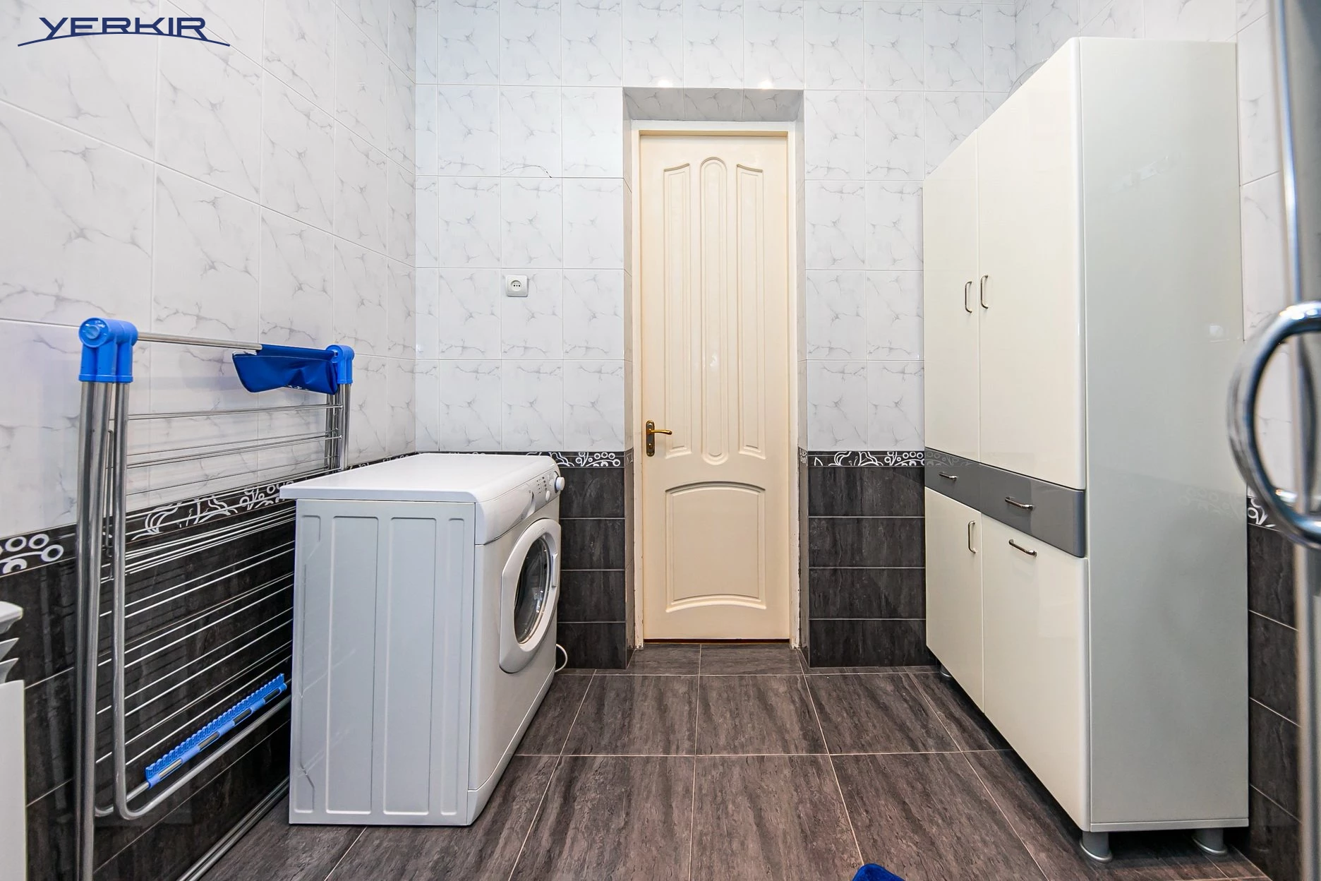 Առանձնատներ Կոդ` 8+517880