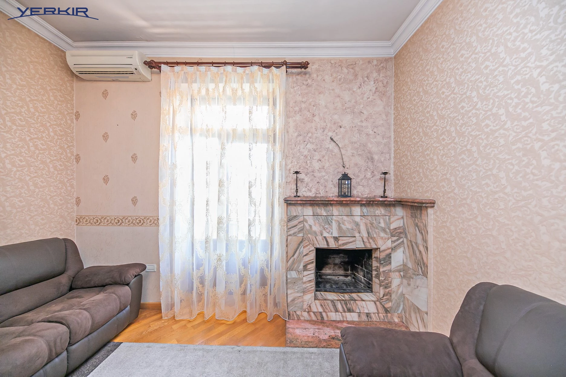 Բնակարաններ Կոդ` 9+217995