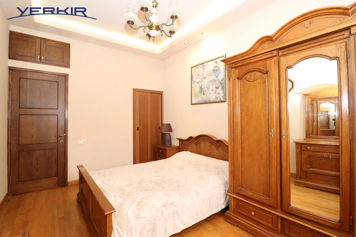 Բնակարաններ Կոդ` 9+318144