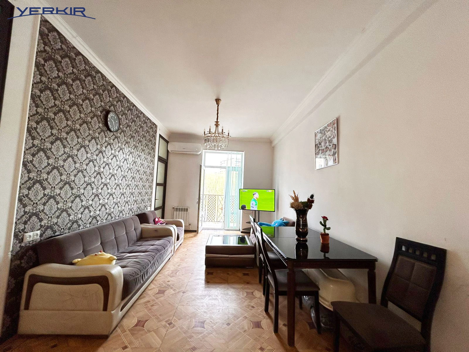 Բնակարաններ Կոդ` 5+217356