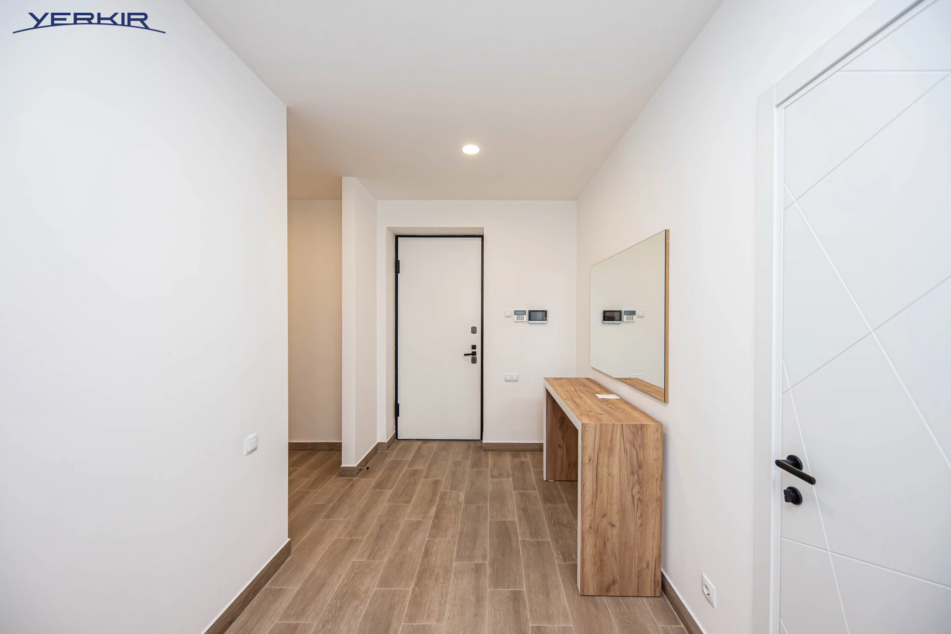 Առանձնատներ Կոդ` 5+513741