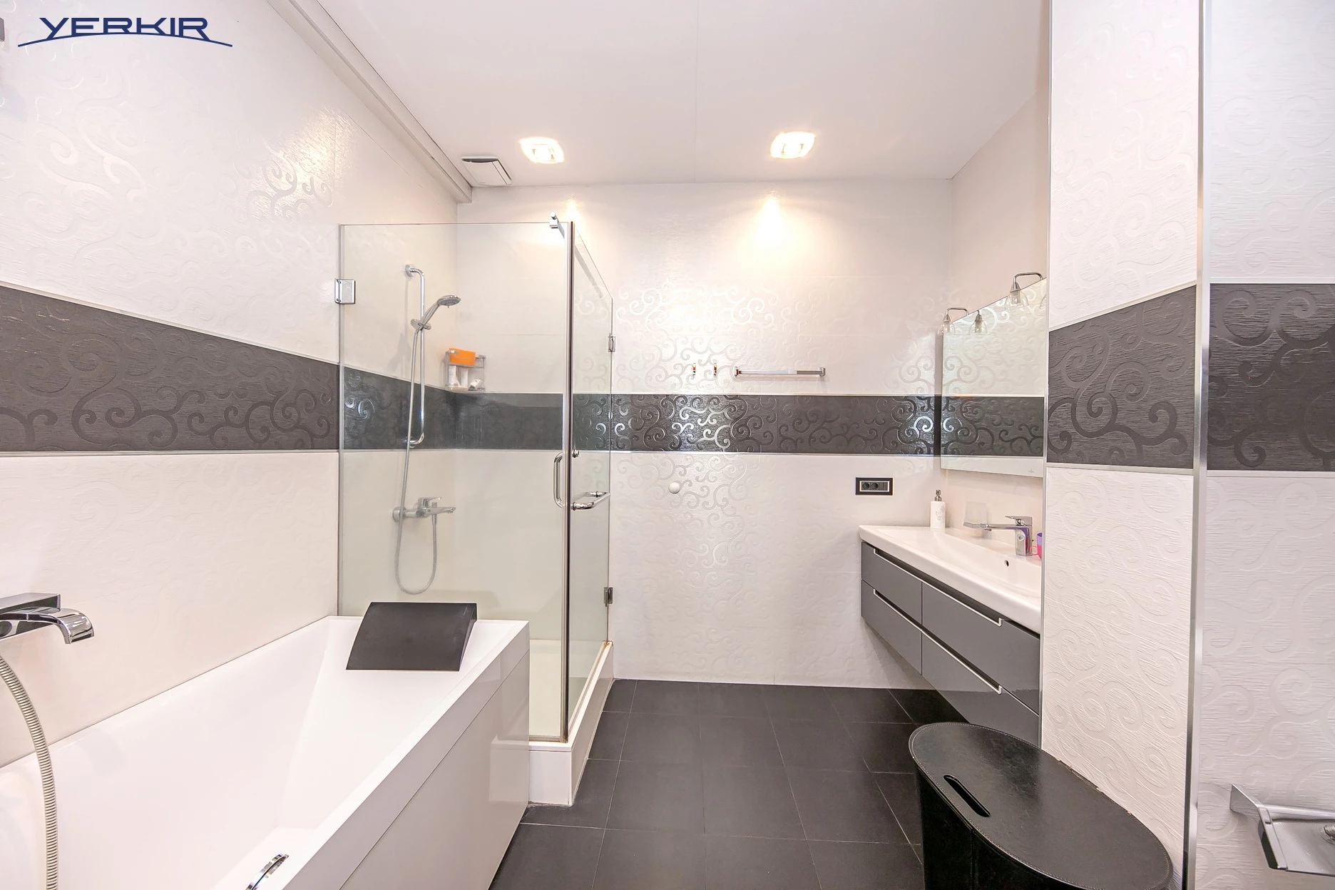 Apartments Code: 5+317840