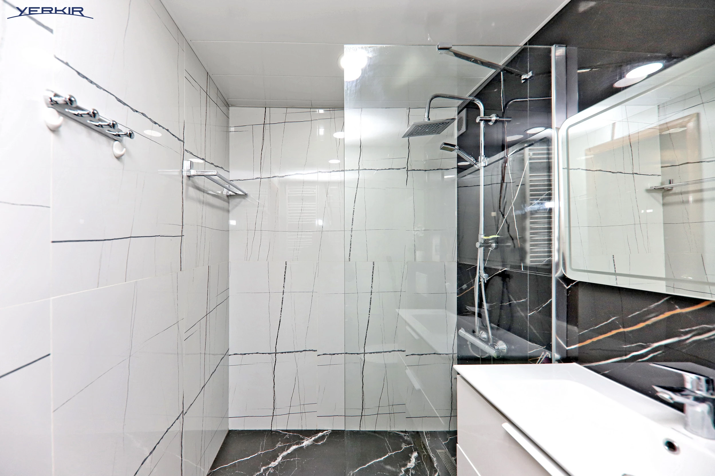 Apartments Code: 5+316392