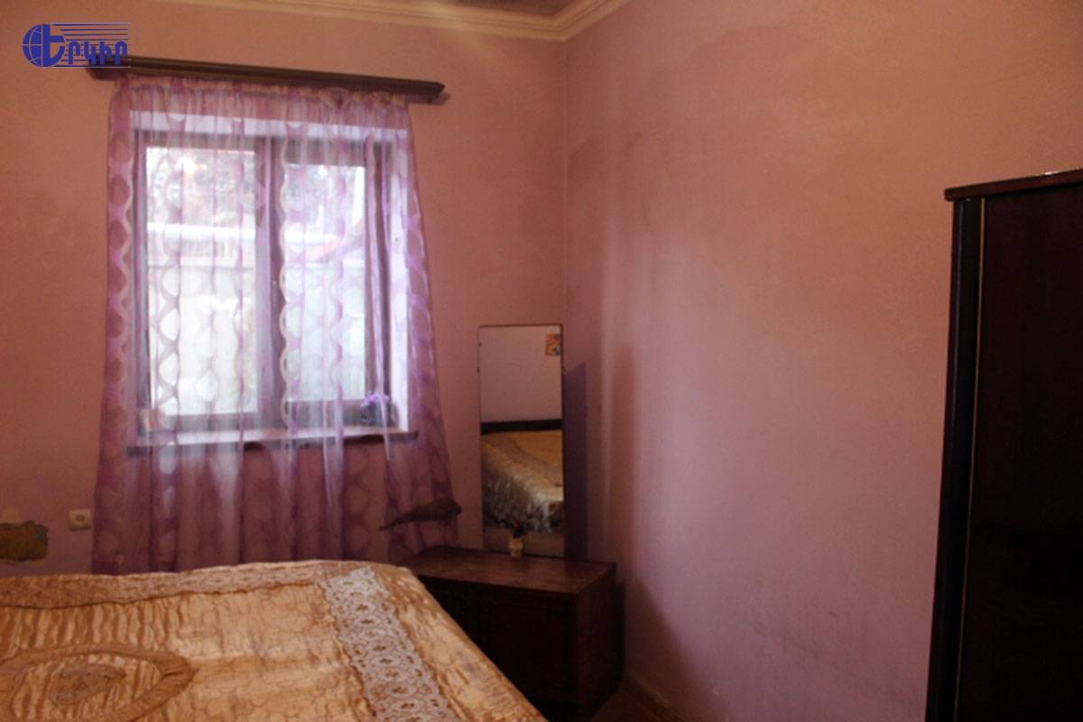 Առանձնատներ Կոդ` 3+51035