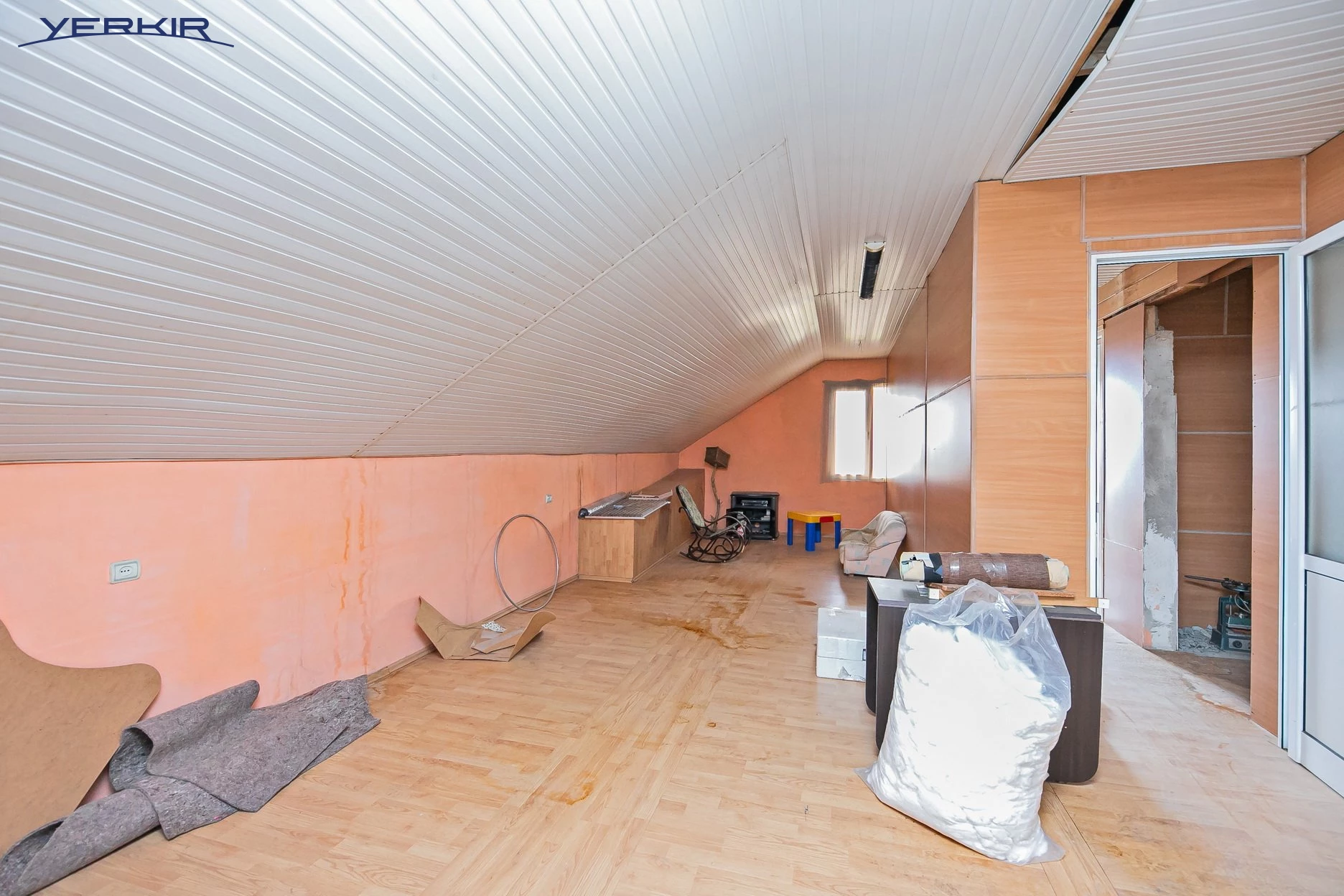 Առանձնատներ Կոդ` 8+518044