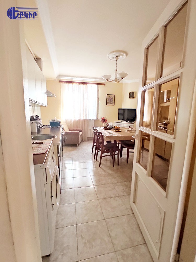 Առանձնատներ Կոդ` 3+51641