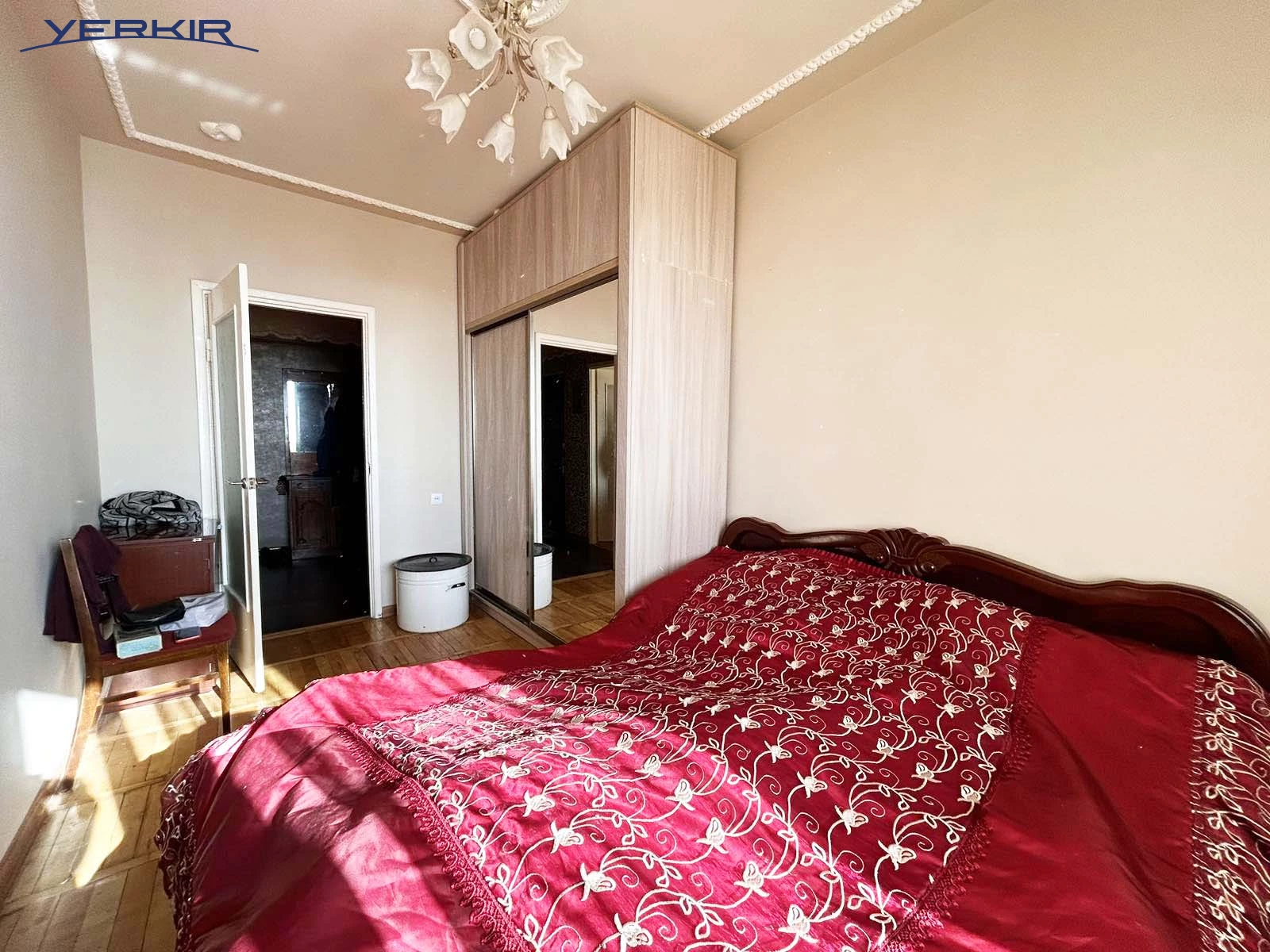 Apartments Code: 10+421337