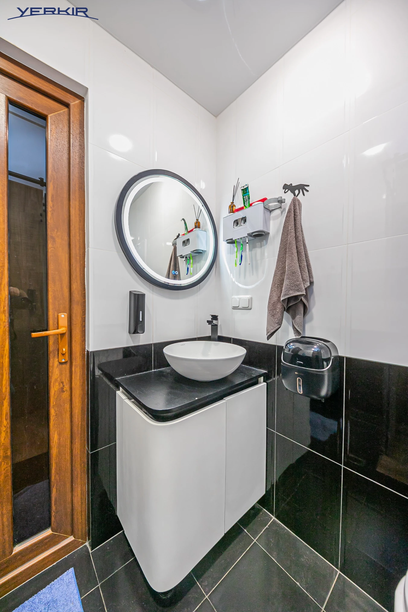 Բնակարաններ Կոդ` 5+219009