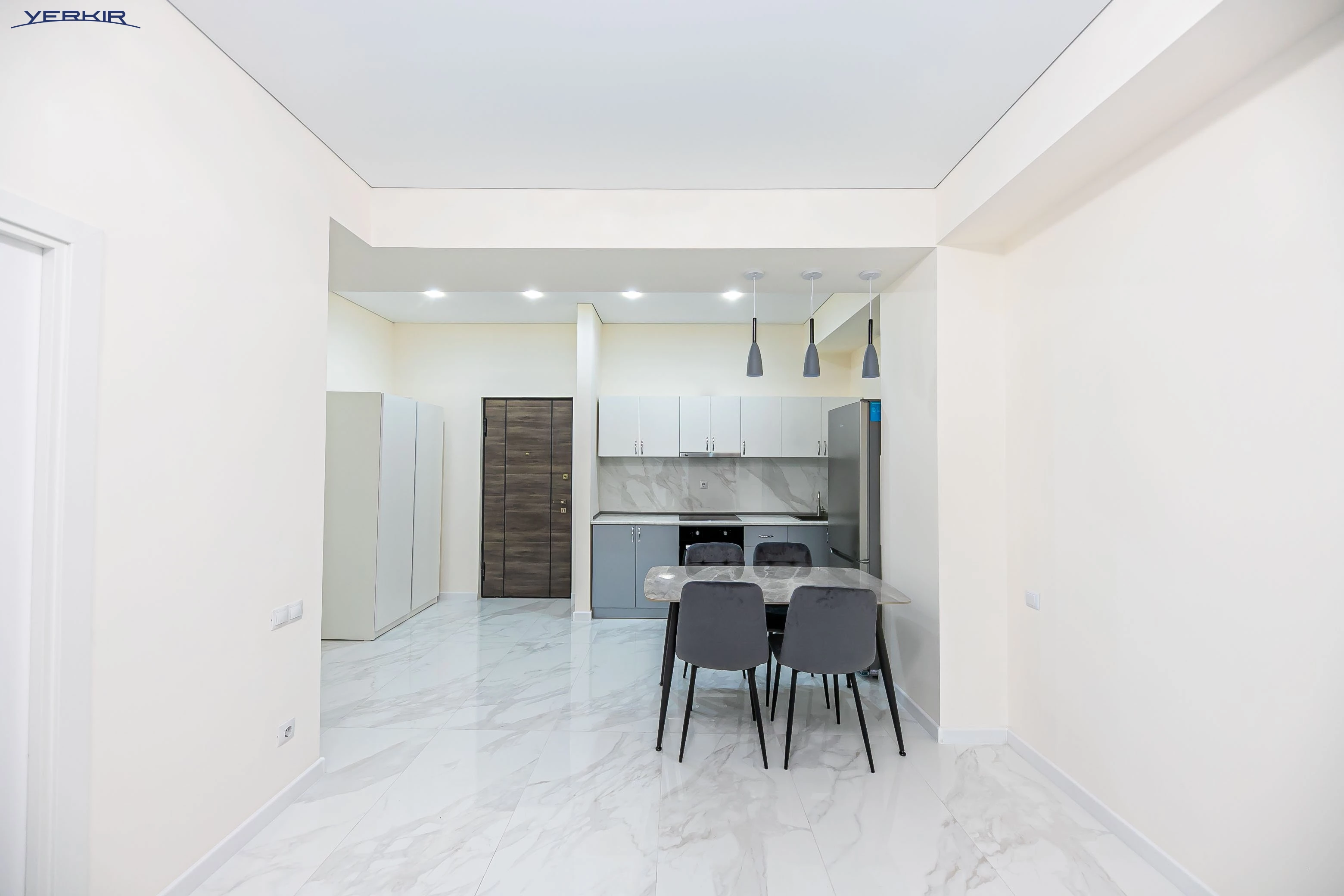 Apartments Code: 9+220480