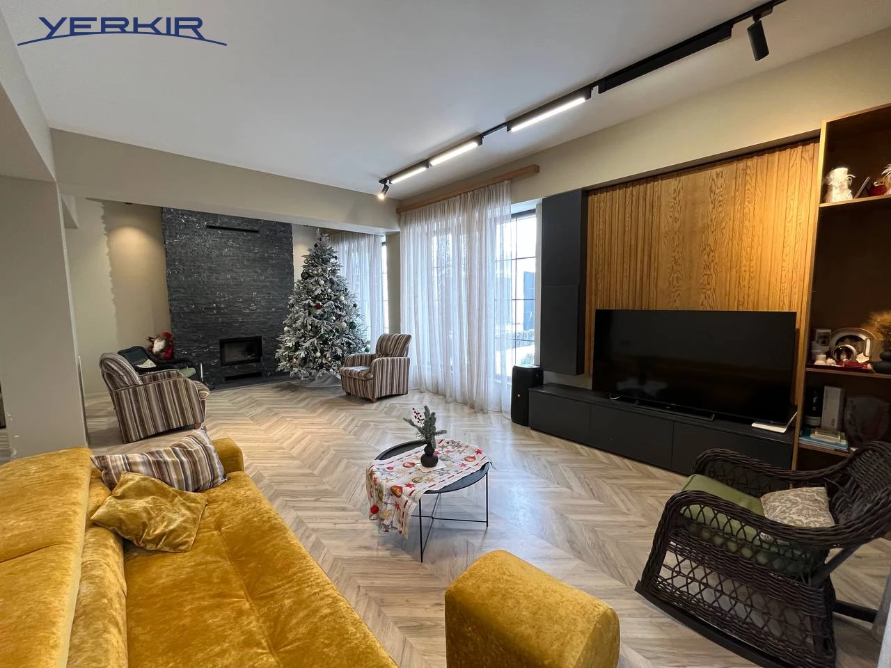 Houses Code: 1+515825