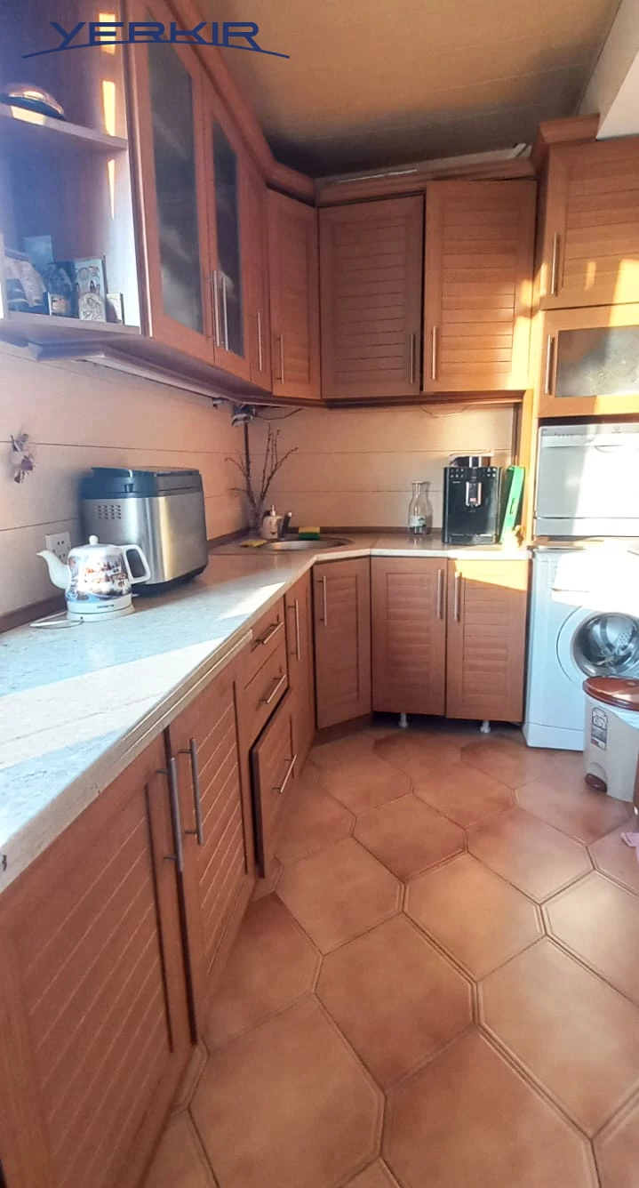 Apartments Code: 10+2731676