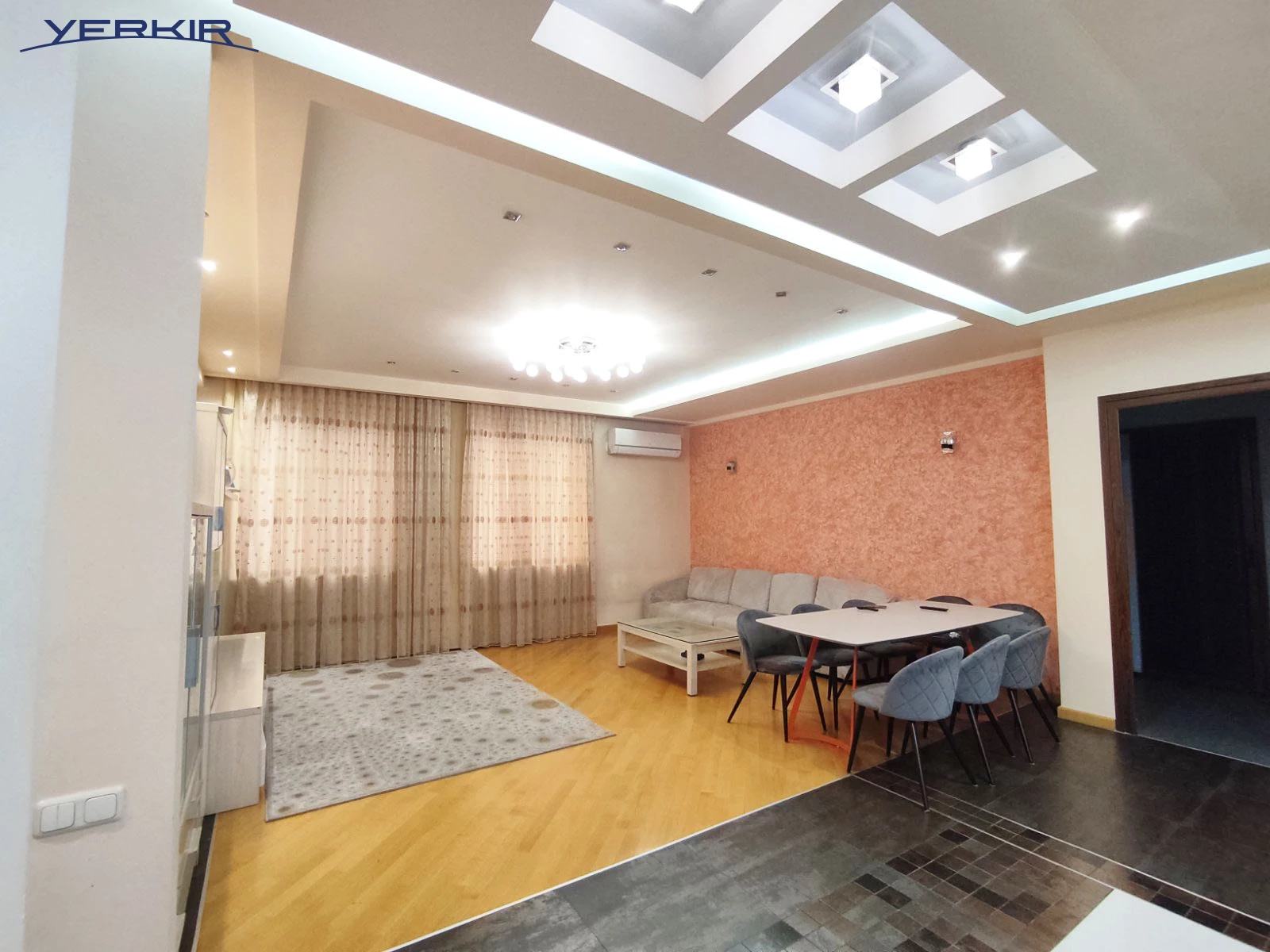 Apartments Code: 9+314702