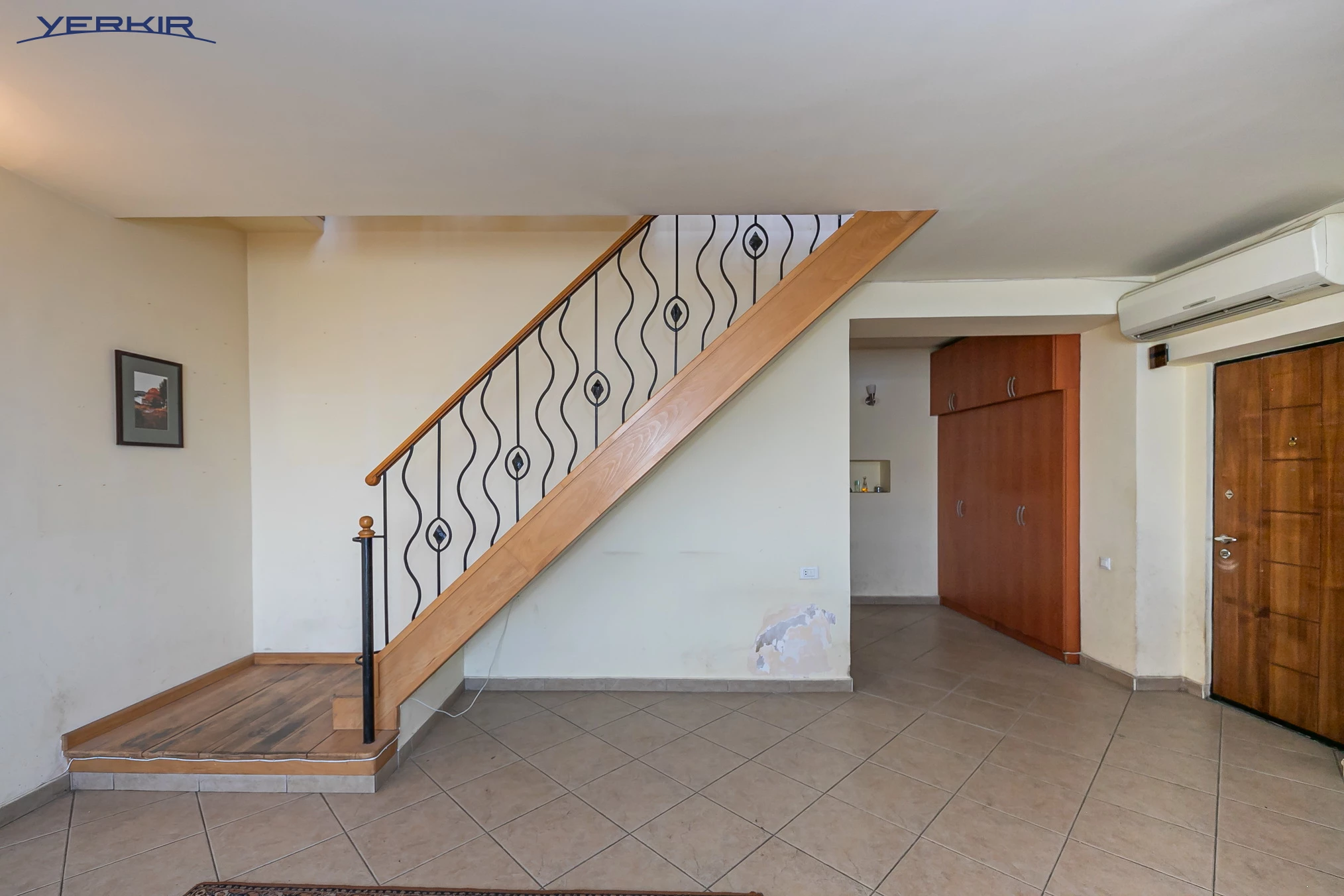 Բնակարաններ Կոդ` 5+819431