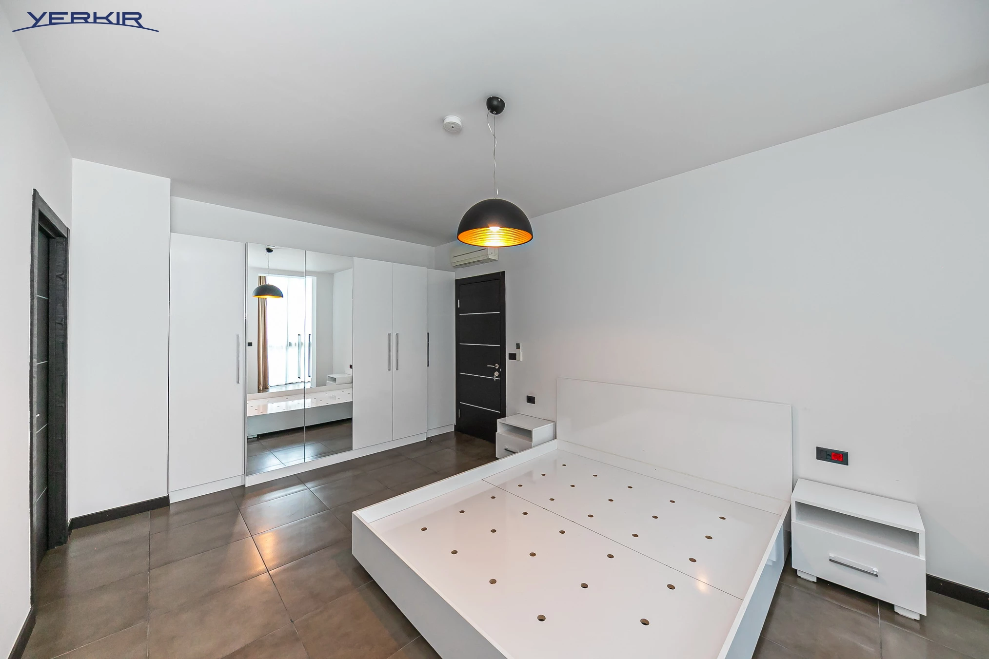 Բնակարաններ Կոդ` 5+319391