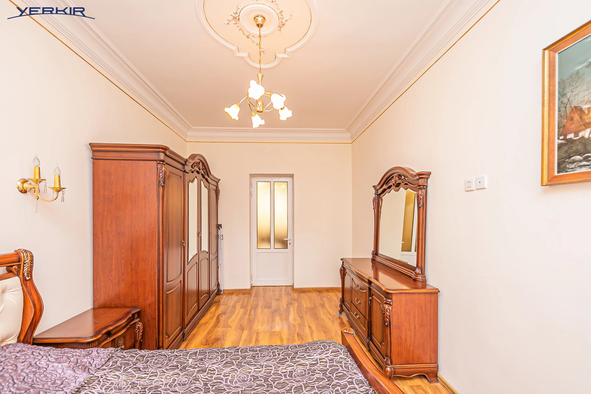 Apartments Code: 5+418984