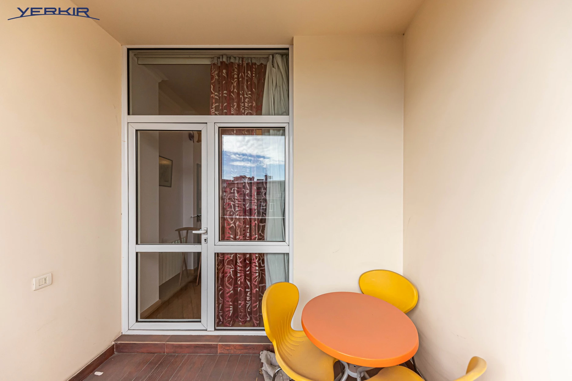 Apartments Code: 3+4672199