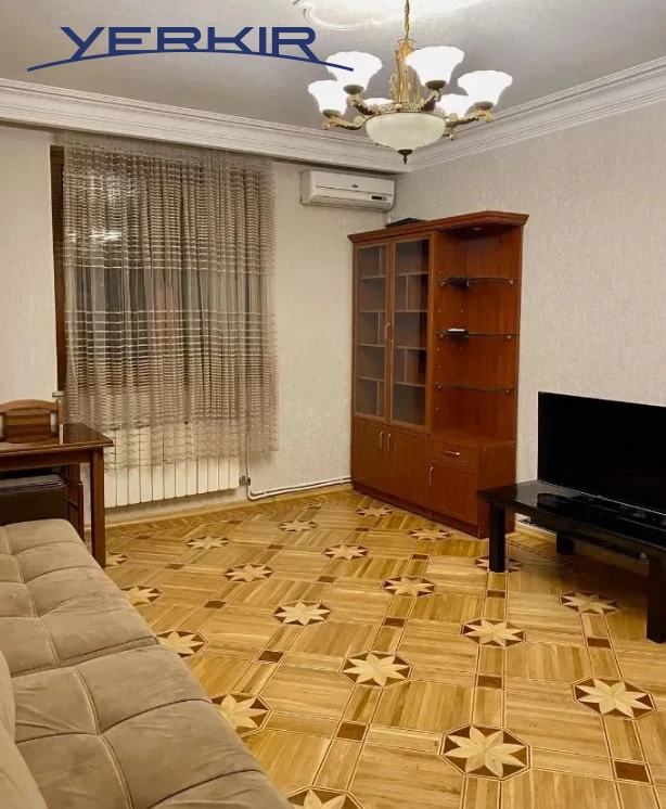 Apartments Code: 8+214743