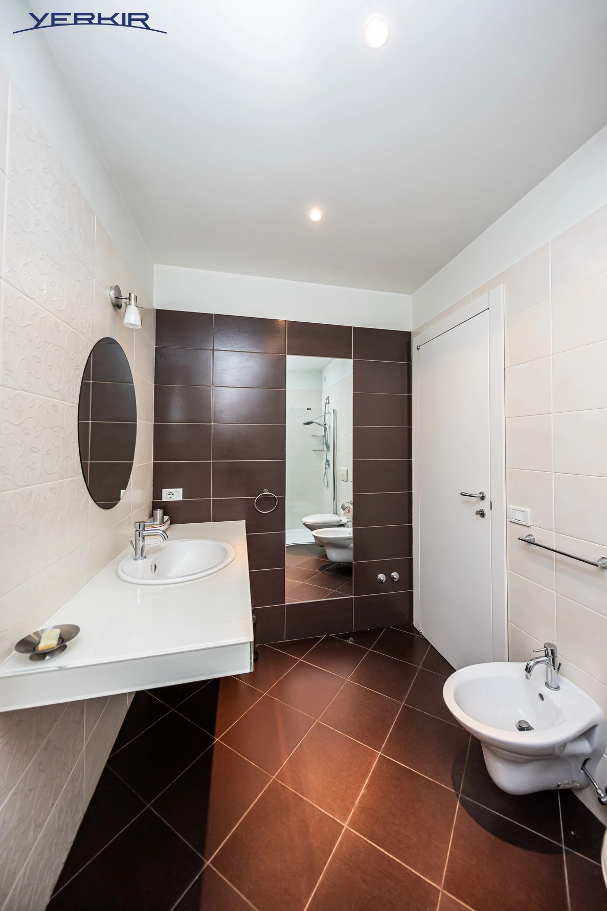 Apartments Code: 5+217211