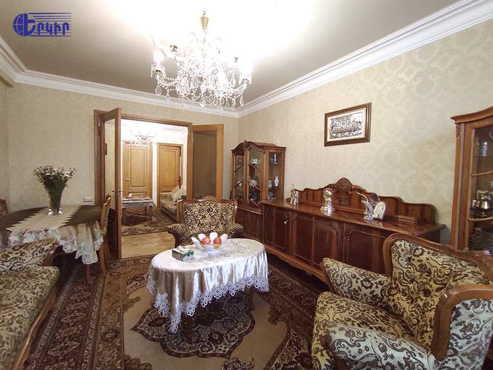 Բնակարաններ Կոդ` 5+311872