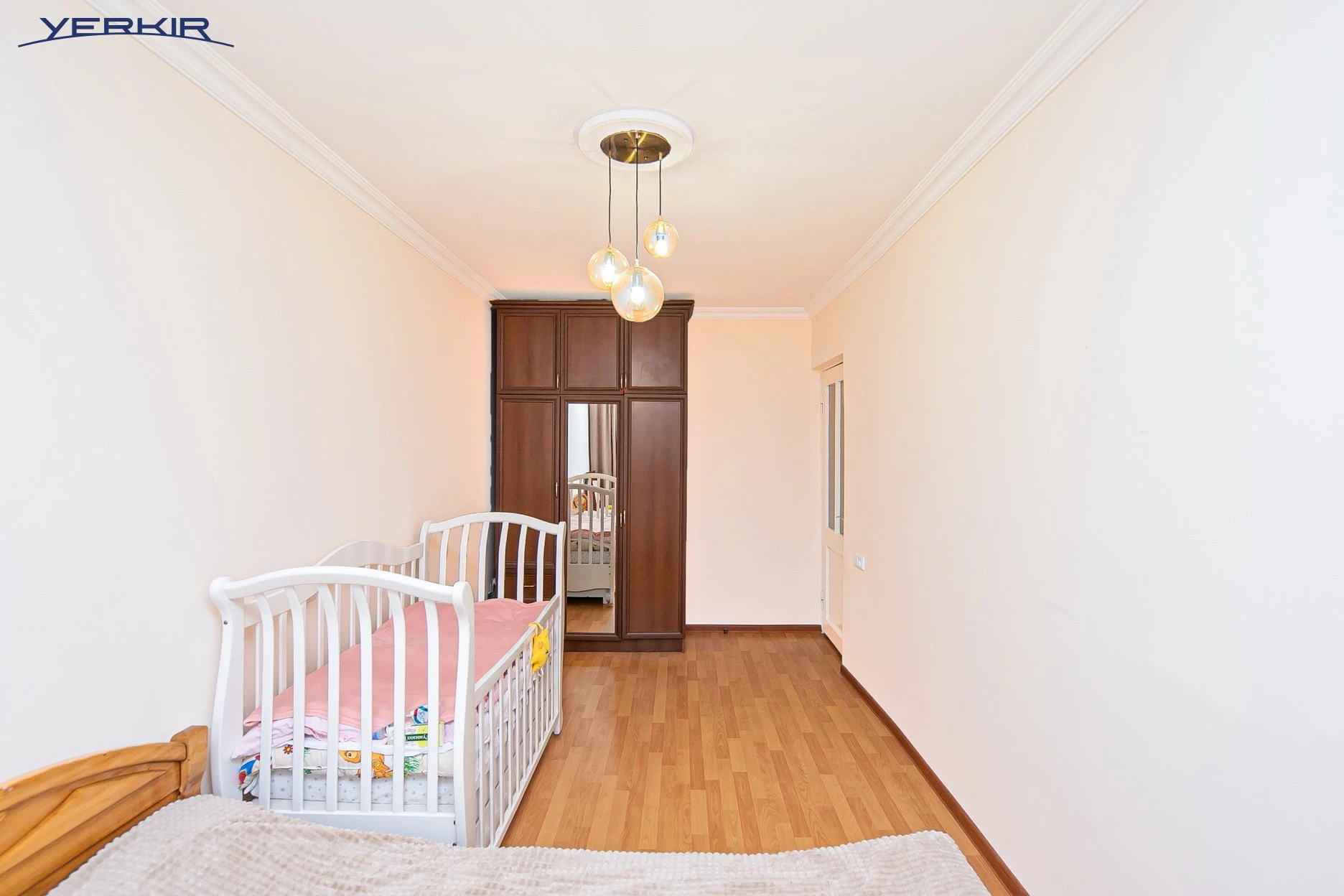 Apartments Code: 9+3737273