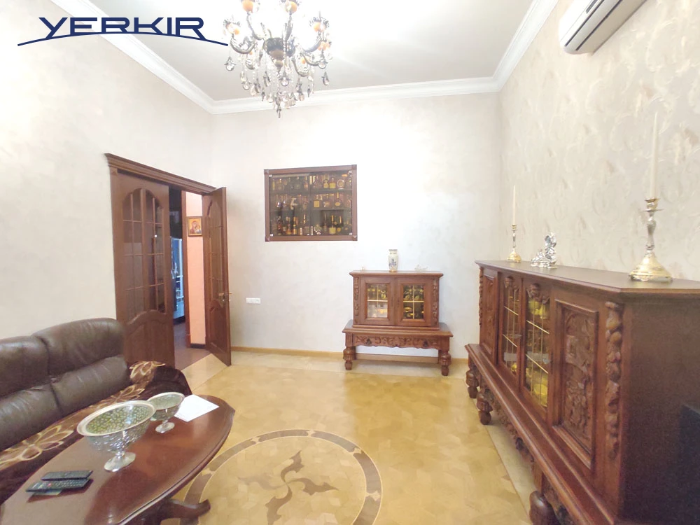 Բնակարաններ Կոդ` 10+809202