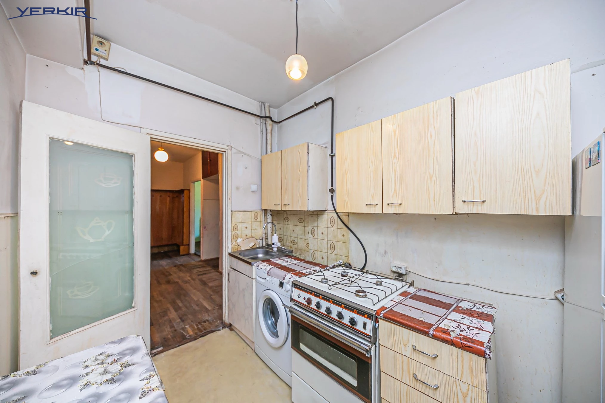 Apartments Code: 9+219100