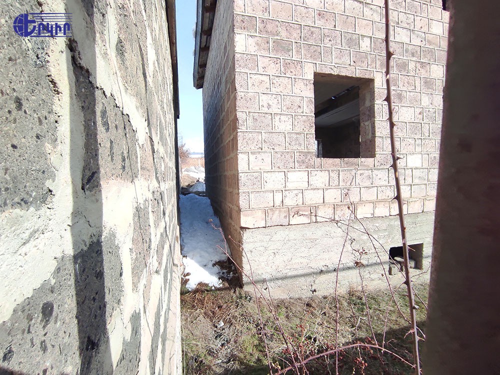 Houses Code: 10+500388