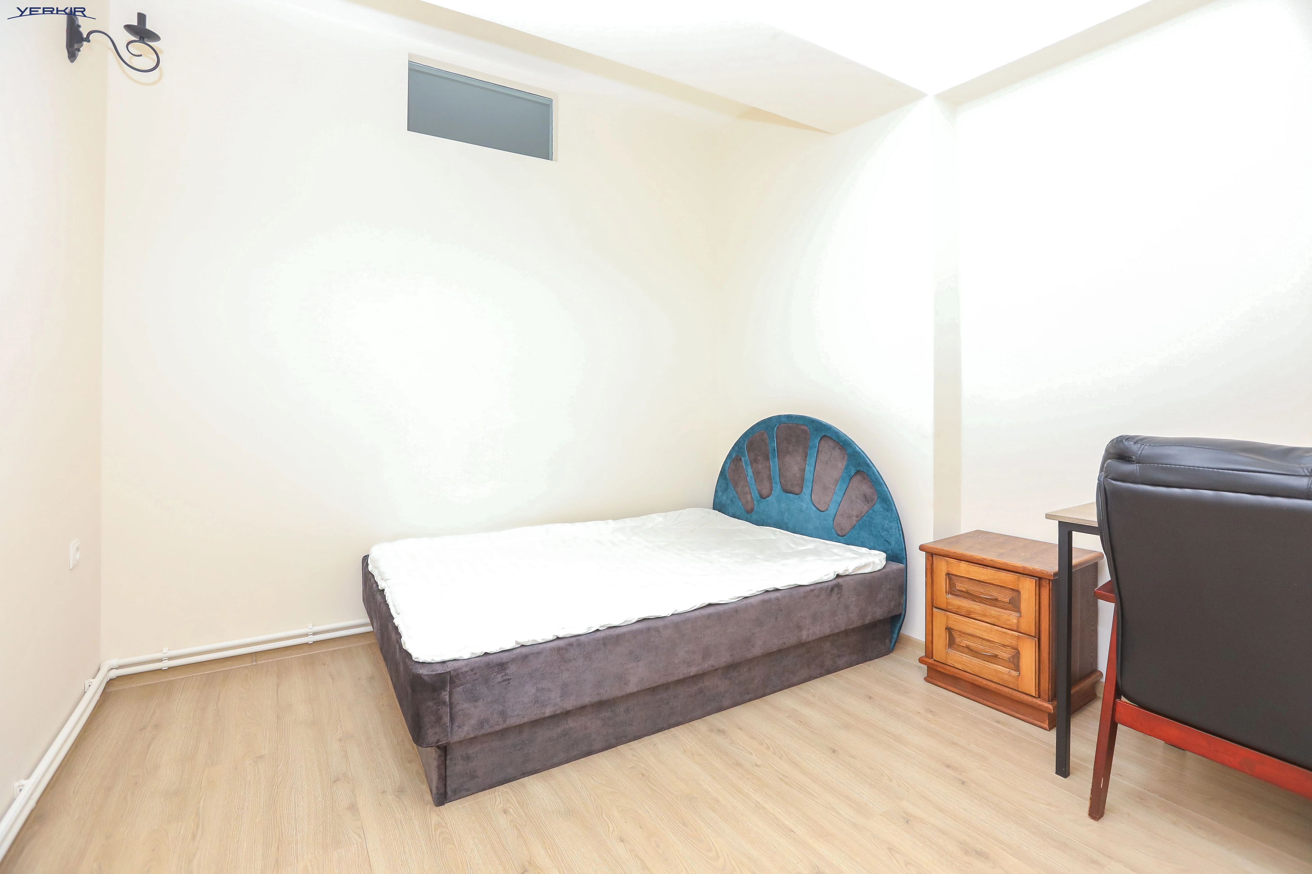 Apartments Code: 10+320598