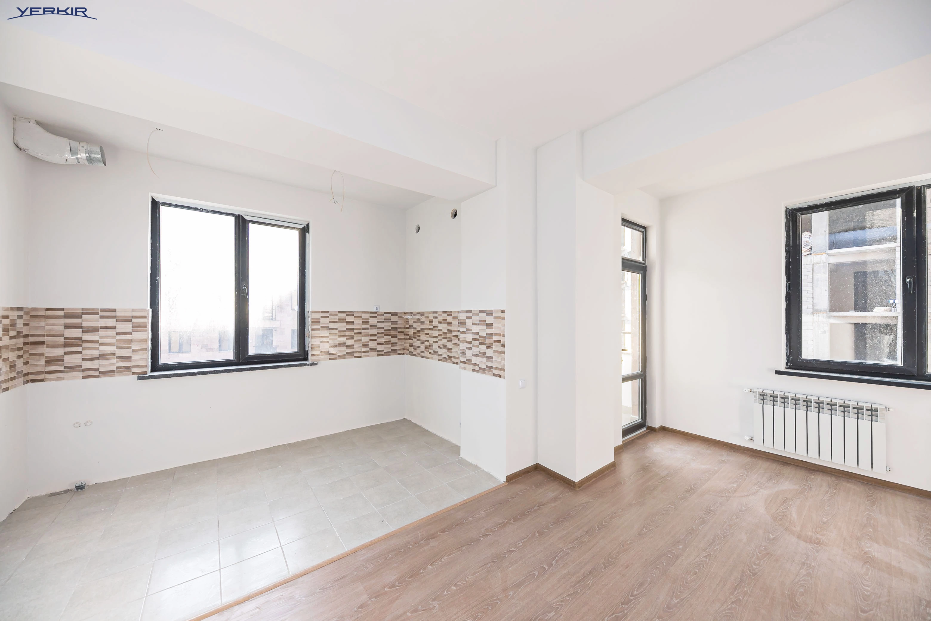 Apartments Code: 10+421651