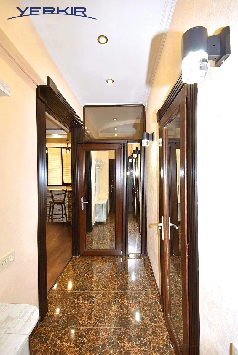 Apartments Code: 9+10112