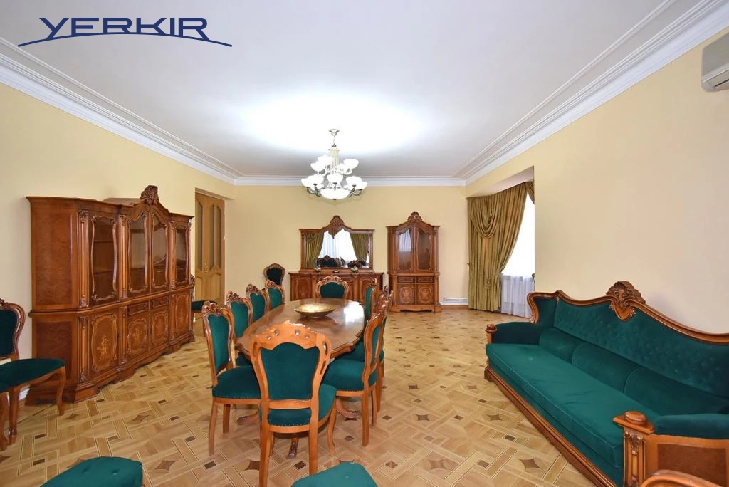 Բնակարաններ Կոդ` 10+807970