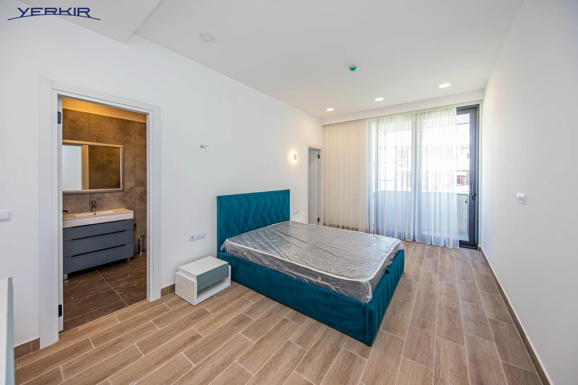 Առանձնատներ Կոդ` 5+513741