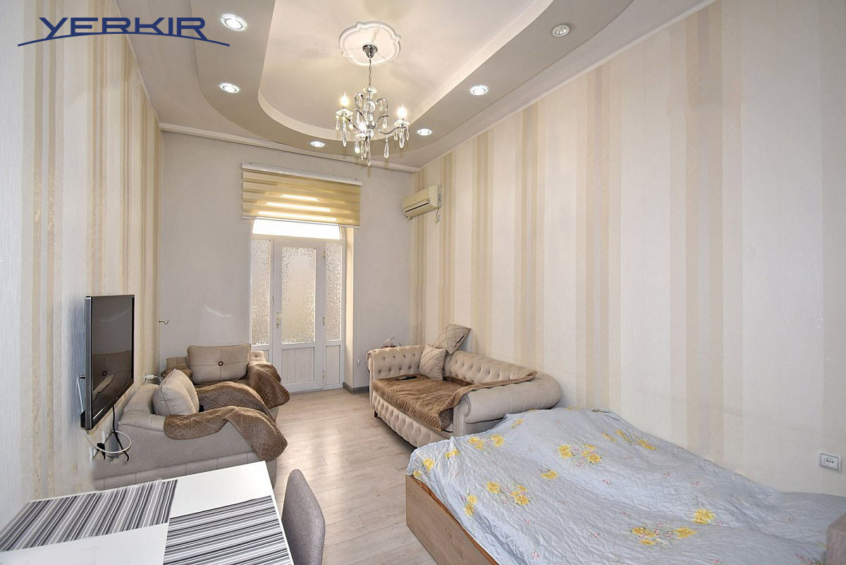 Apartments Code: 5+2627425